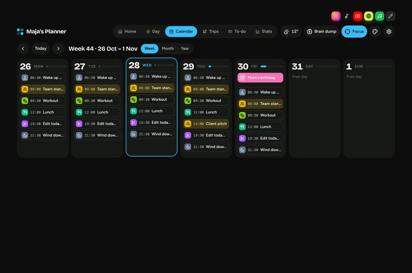 Week view with imported meetings next to routine blocks
